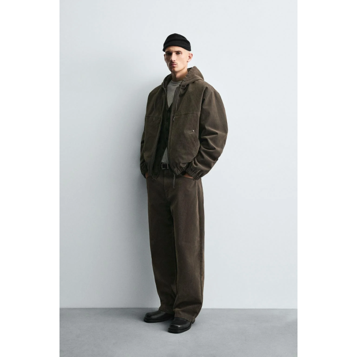 Пуховик с капюшоном из вельвета