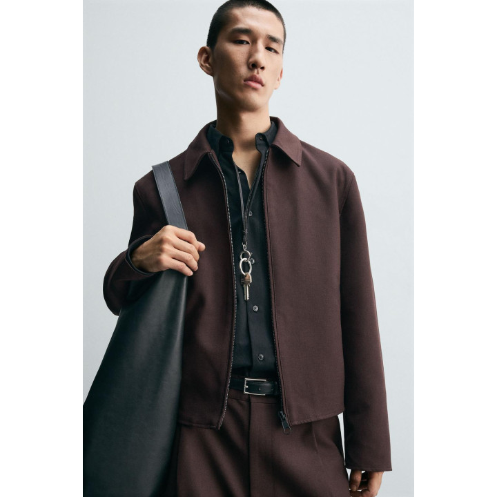 Куртка прилегающего кроя