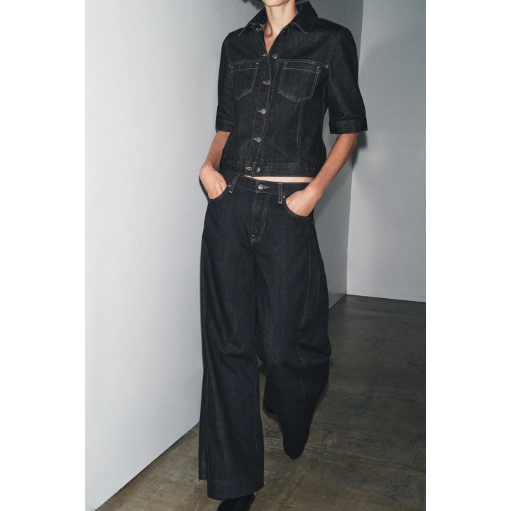 Джинсовая куртка с карманами из коллекции zw