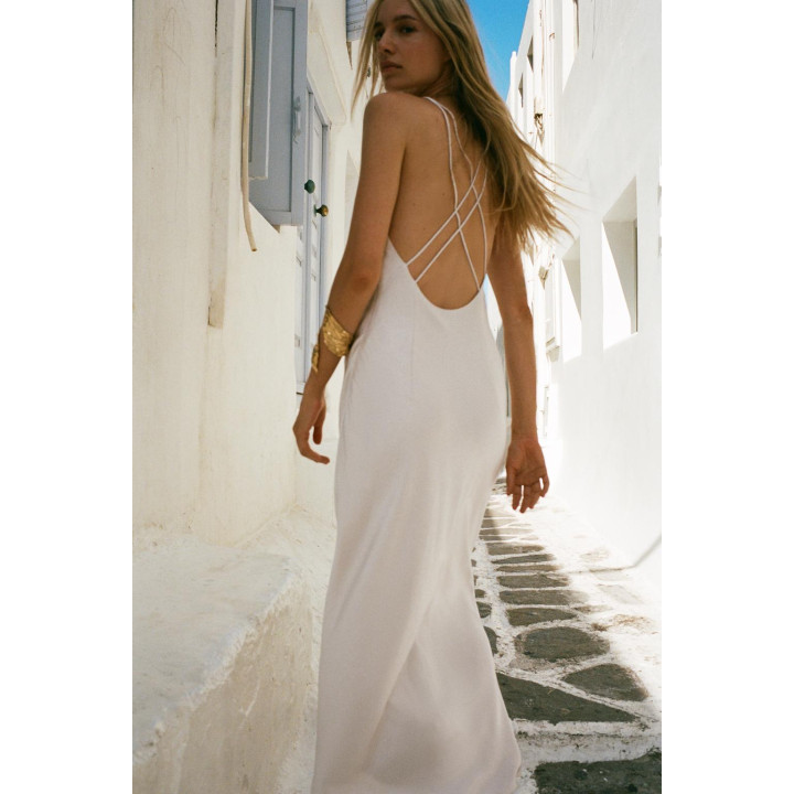 АТЛАСНОЕ ПЛАТЬЕ МИДИ С ОТКРЫТОЙ СПИНОЙ