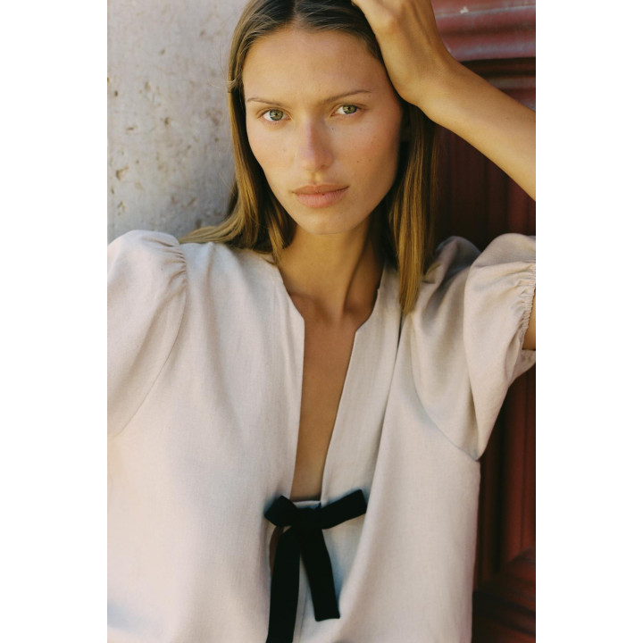 БЛУЗА ЛЬНЯНАЯ С ЗАВЯЗКАМИ