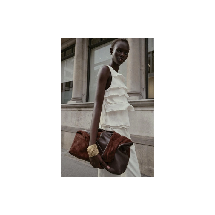 АТЛАСНЫЙ ТОП С ВОЛАНАМИ