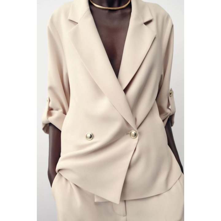 ДВУБОРТНЫЙ БЛЕЙЗЕР С РУКАВАМИ С ПАТАМИ