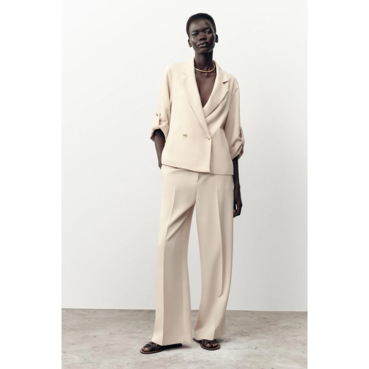 ДВУБОРТНЫЙ БЛЕЙЗЕР С РУКАВАМИ С ПАТАМИ