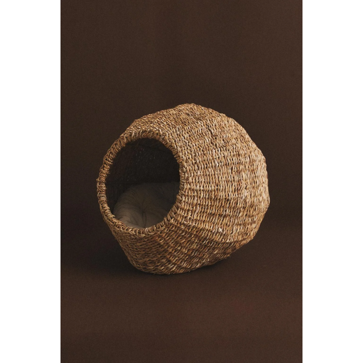 Кровать для домашних животных из морской травы