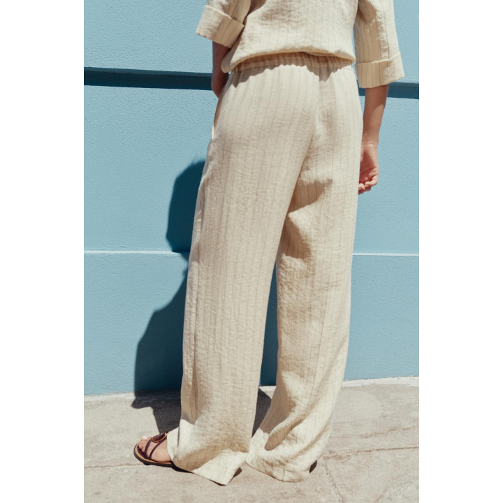 ПРЯМЫЕ БРЮКИ В ПОЛОСКУ