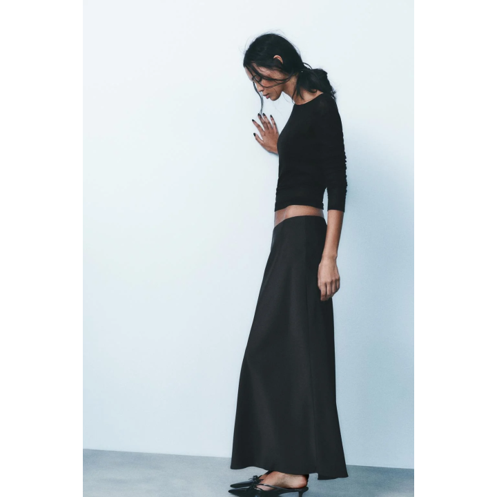 АТЛАСНАЯ ЮБКА МИДИ