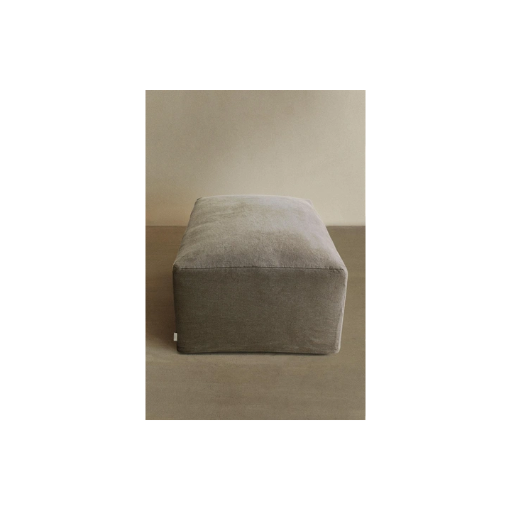 POUFFE WITH REMOVABLE WASHED LINEN COVER