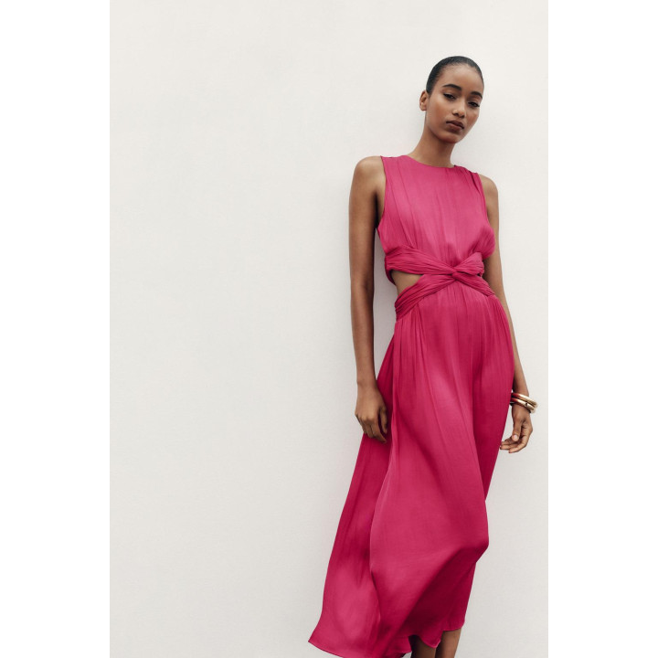 АТЛАСНОЕ ПЛАТЬЕ МИДИ С ВЫРЕЗАМИ