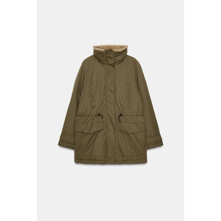 СТЕГАНАЯ ПАРКА С ВНУТРЕННЕЙ ОТДЕЛКОЙ ПОД МЕХ