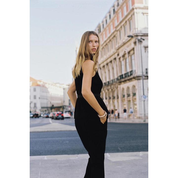 ЖИЛЕТ С РЕМНЕМ