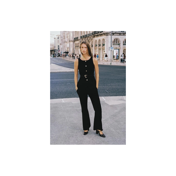 ЖИЛЕТ С РЕМНЕМ