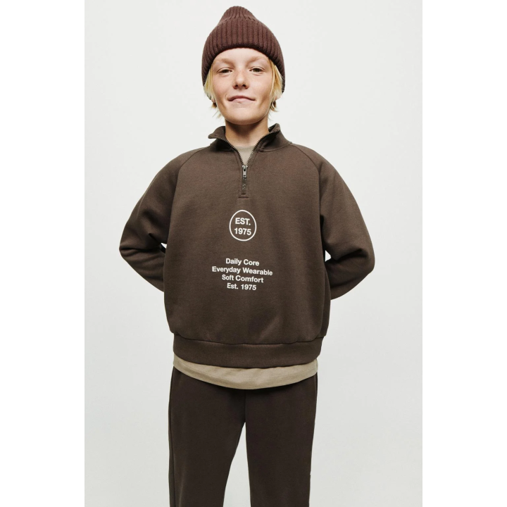 ТОЛСТОВКА ДЖОГГЕР С НАДПИСЯМИ