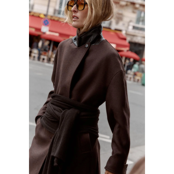 ПАЛЬТО С КОМБИНИРОВАННЫМ ВОРОТНИКОМ ИЗ ИСКУССТВЕННОЙ КОЖИ