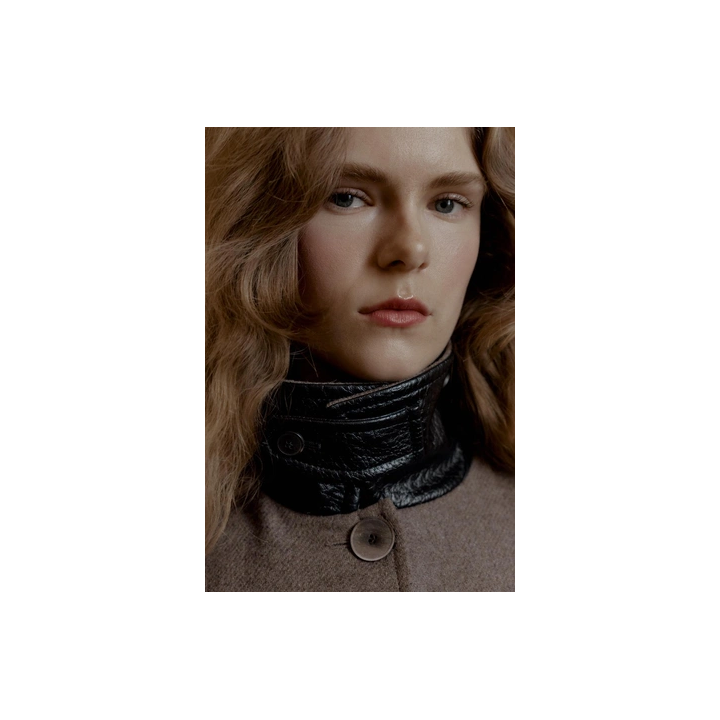 ПАЛЬТО-НАКИДКА ИЗ ШЕРСТИ С КОНТРАСТНЫМ ВОРОТНИКОМ