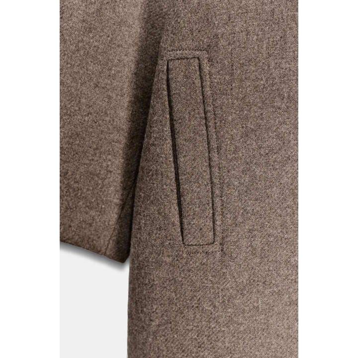 ПАЛЬТО ОВЕРСАЙЗ С ШЕРСТЬЮ И КОНТРАСТНЫМИ МАНЖЕТАМИ