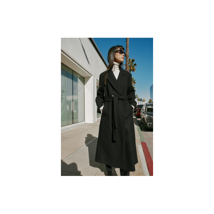 Пальто из шерсти с поясом