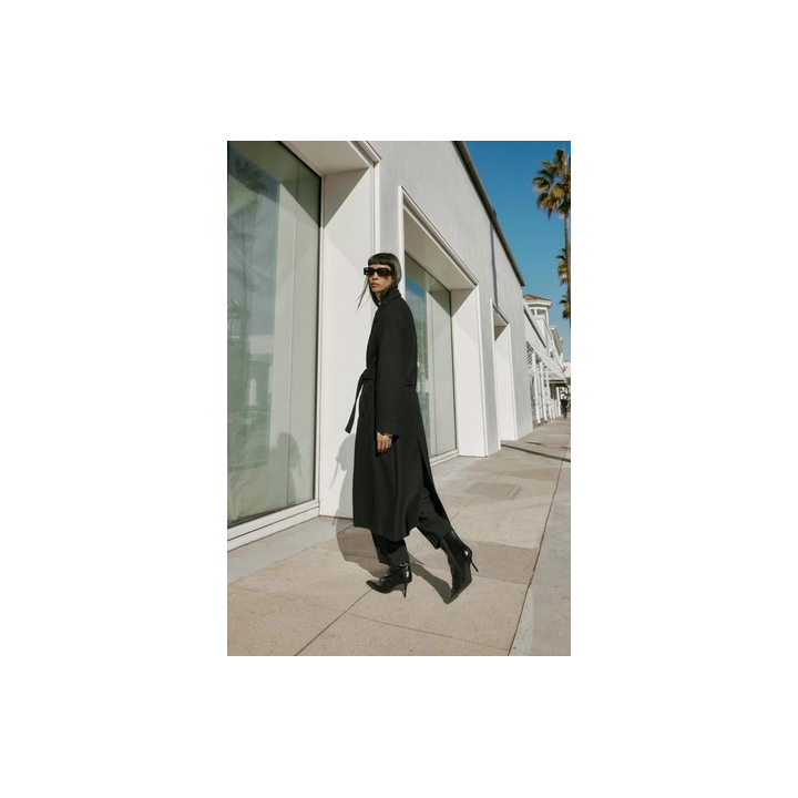 Пальто из шерсти с поясом