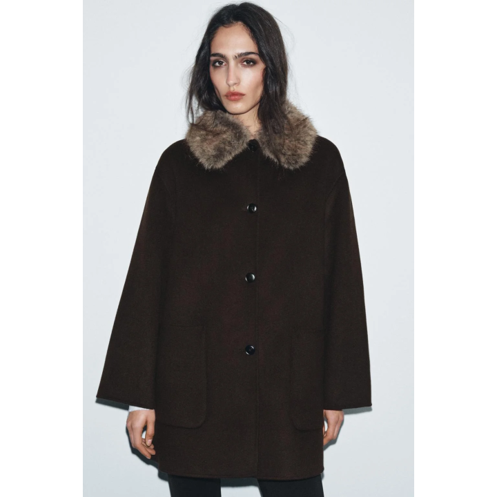 Шерстяное пальто с воротником съемным искусственным мехом коллекция zw