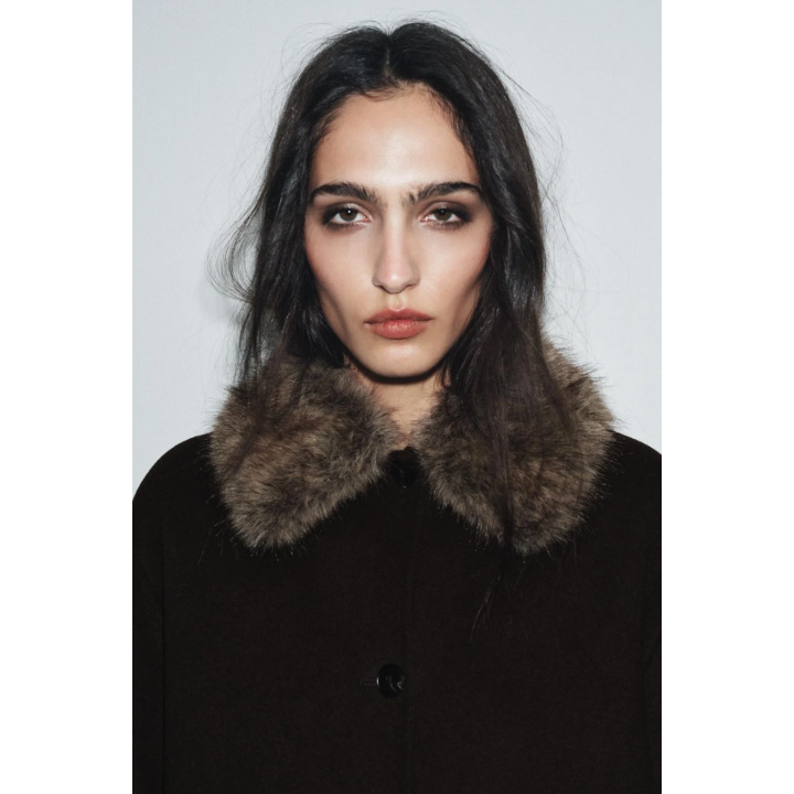 Шерстяное пальто с воротником съемным искусственным мехом коллекция zw