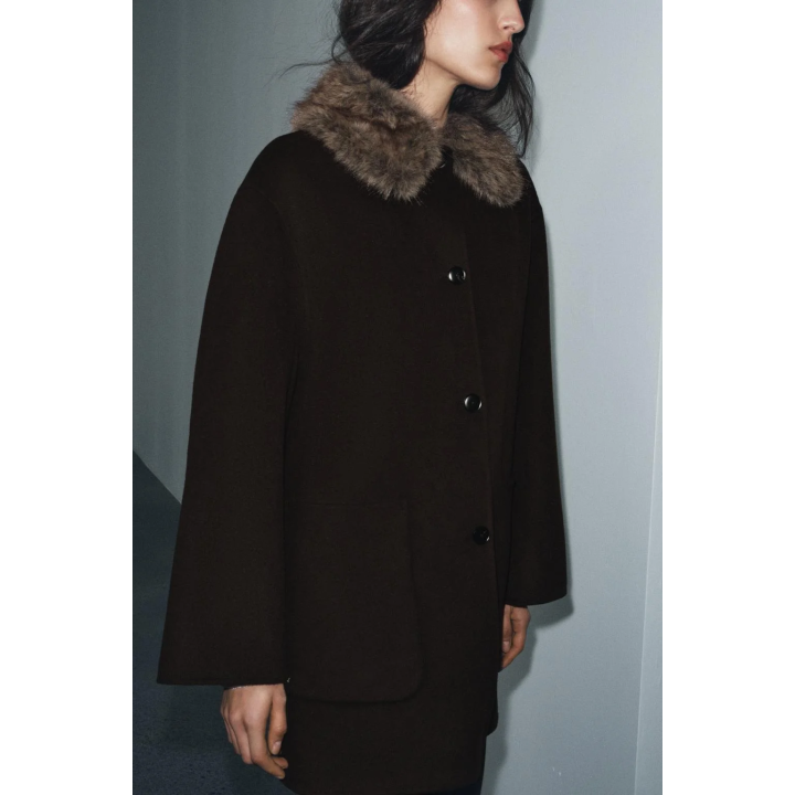Шерстяное пальто с воротником съемным искусственным мехом коллекция zw