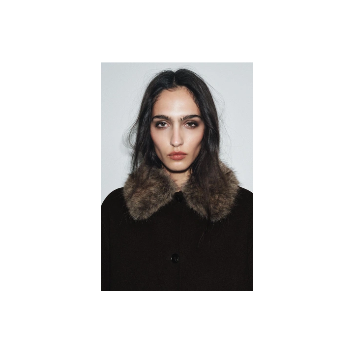 Шерстяное пальто с воротником съемным искусственным мехом коллекция zw