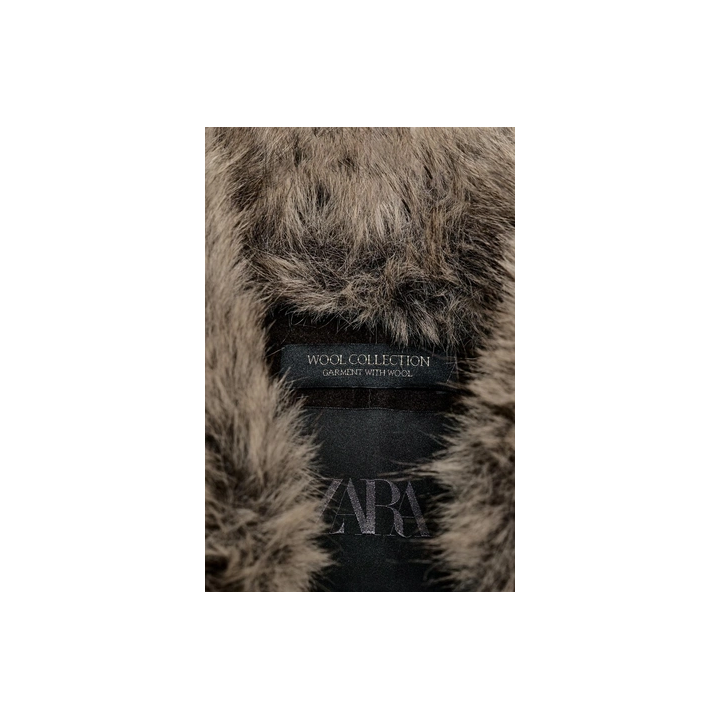 Шерстяное пальто с воротником съемным искусственным мехом коллекция zw