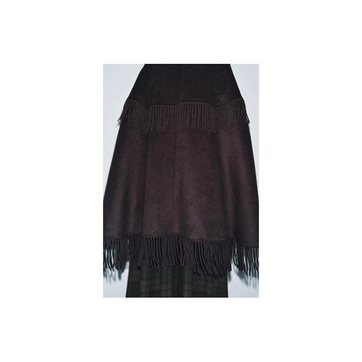 НАКИДКА С ЛАЦКАНАМИ И БАХРОМОЙ ИЗ ШЕРСТИ