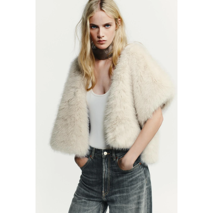 ЖИЛЕТ ИЗ ИСКУССТВЕННОГО МЕХА