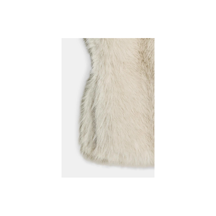 ЖИЛЕТ ИЗ ИСКУССТВЕННОГО МЕХА