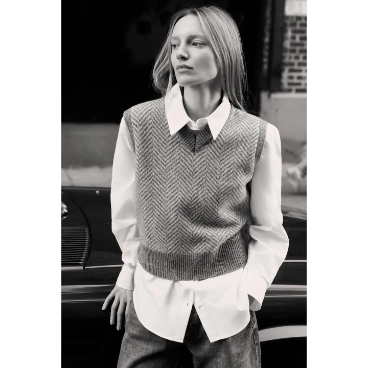 ЖИЛЕТ В ЕЛОЧКУ ИЗ СМЕСОВОЙ ШЕРСТИ