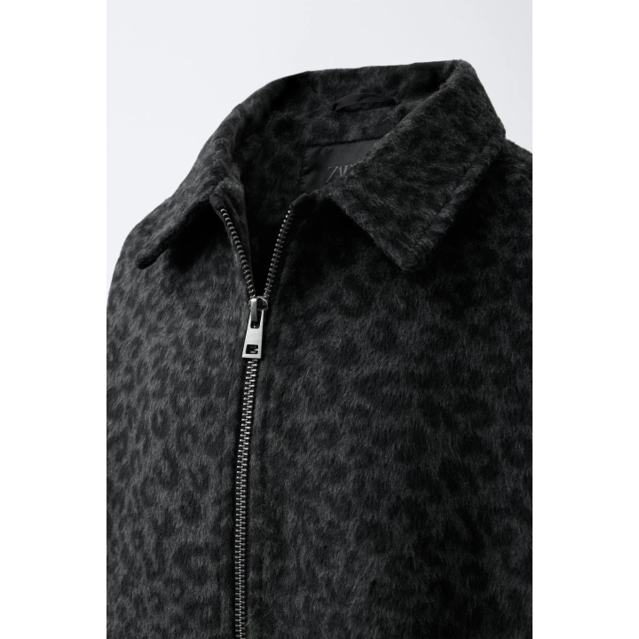 КУРТКА ИЗ СИНТЕТИЧЕСКОЙ ШЕРСТИ С АНИМАЛИСТИЧЕСКИМ ПРИНТОМ