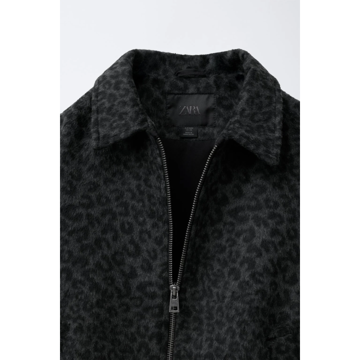 КУРТКА ИЗ СИНТЕТИЧЕСКОЙ ШЕРСТИ С АНИМАЛИСТИЧЕСКИМ ПРИНТОМ