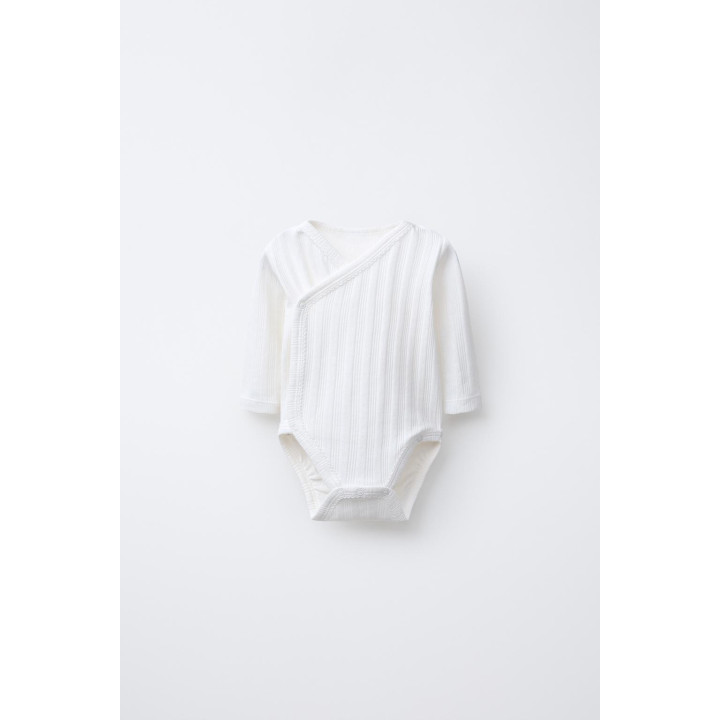 0-6 МЕСЯЦЕВ/НАБОР ИЗ ТРЕХ БОДИ С ДЛИННЫМИ РУКАВАМИ И ВЫРЕЗОМ КИМОНО