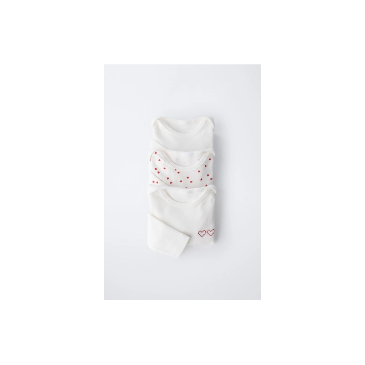 НАБОР ИЗ ТРЕХ БОДИ С СЕРДЕЧКАМИ