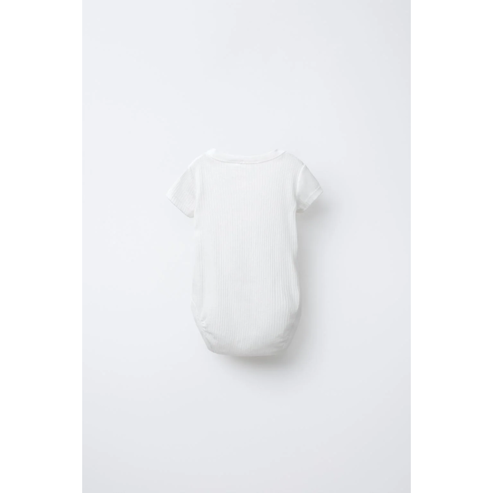 Тройной набор базовых боди с отложным воротником и короткими рукавами