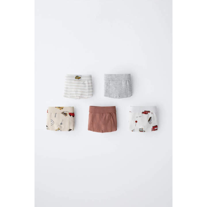 3-6 ЛЕТ/НАБОР ИЗ ПЯТИ ТРУСОВ-БОКСЕРОВ С МАШИНКАМИ