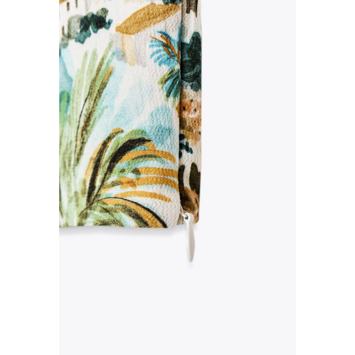 КОРОТКИЙ ТОП С ПРИНТОМ И УЗЛОМ