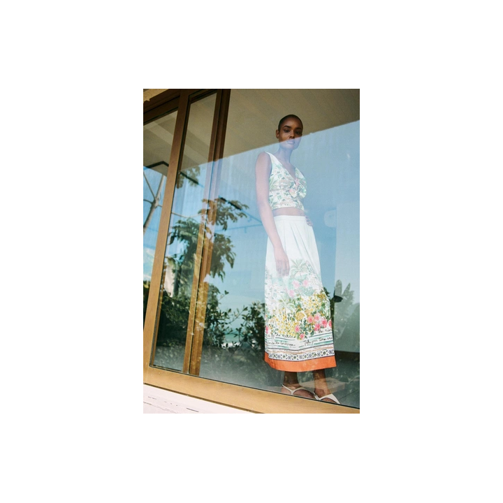 КОРОТКИЙ ТОП С ПРИНТОМ И УЗЛОМ