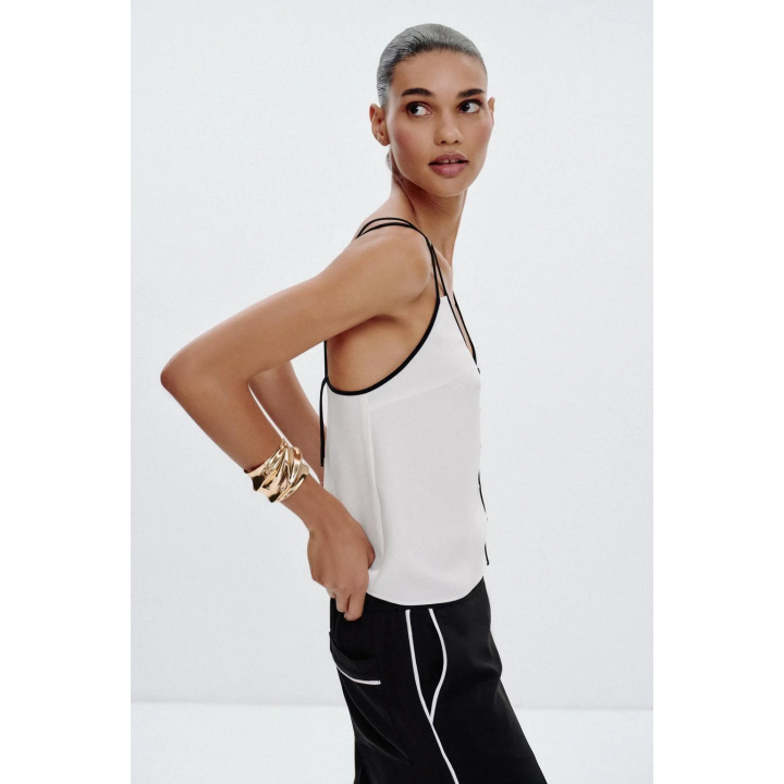 ТОП В БЕЛЬЕВОМ СТИЛЕ С КОНТРАСТНОЙ ОТДЕЛКОЙ