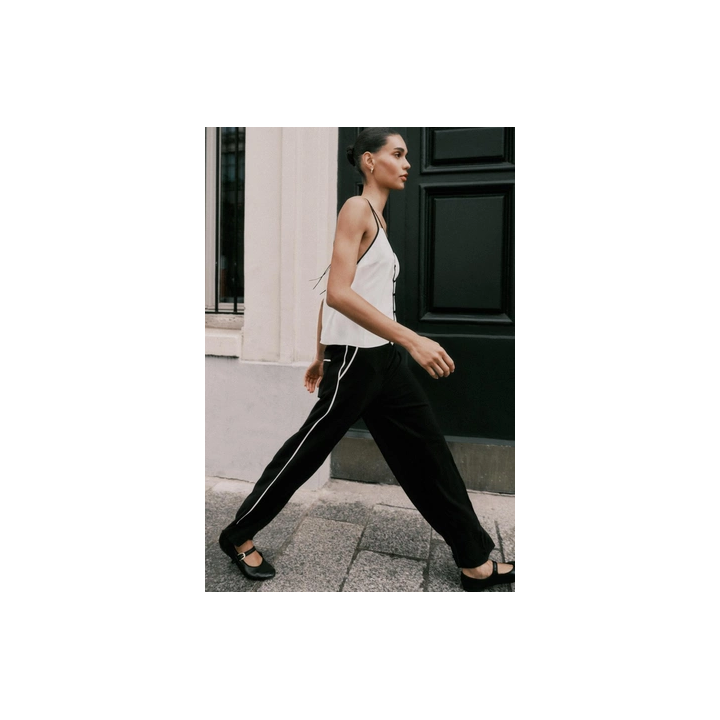 ТОП В БЕЛЬЕВОМ СТИЛЕ С КОНТРАСТНОЙ ОТДЕЛКОЙ