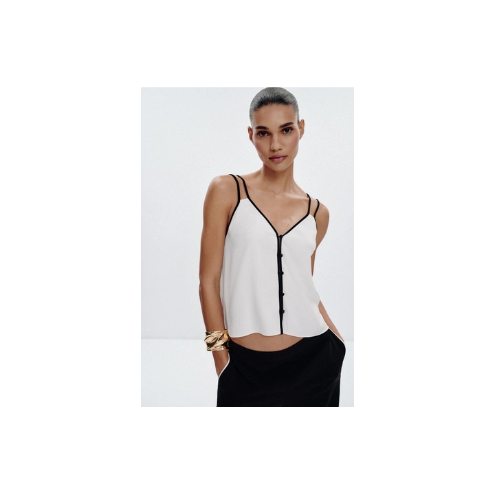 ТОП В БЕЛЬЕВОМ СТИЛЕ С КОНТРАСТНОЙ ОТДЕЛКОЙ