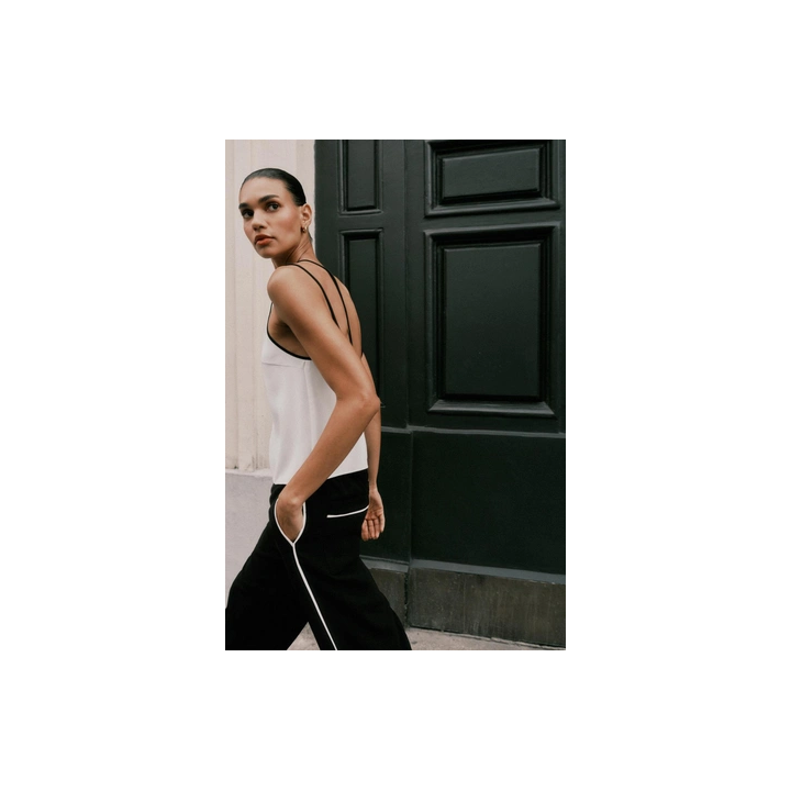 ТОП В БЕЛЬЕВОМ СТИЛЕ С КОНТРАСТНОЙ ОТДЕЛКОЙ