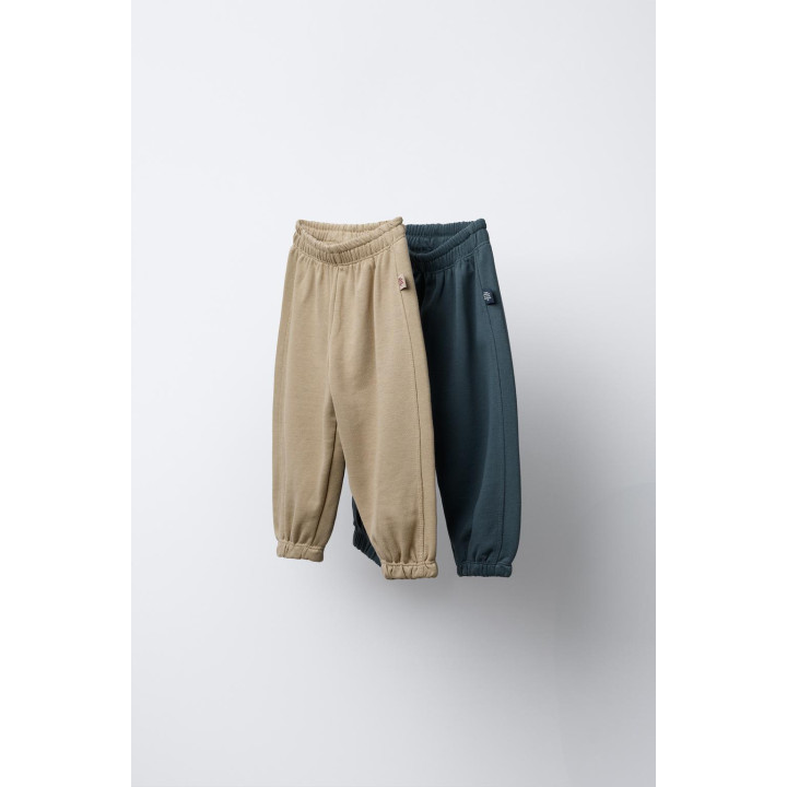 КОМПЛЕКТ ИЗ ДВУХ ДЖОГГЕРОВ ИЗ МЯГКОЙ ТКАНИ С НАШИВКОЙ