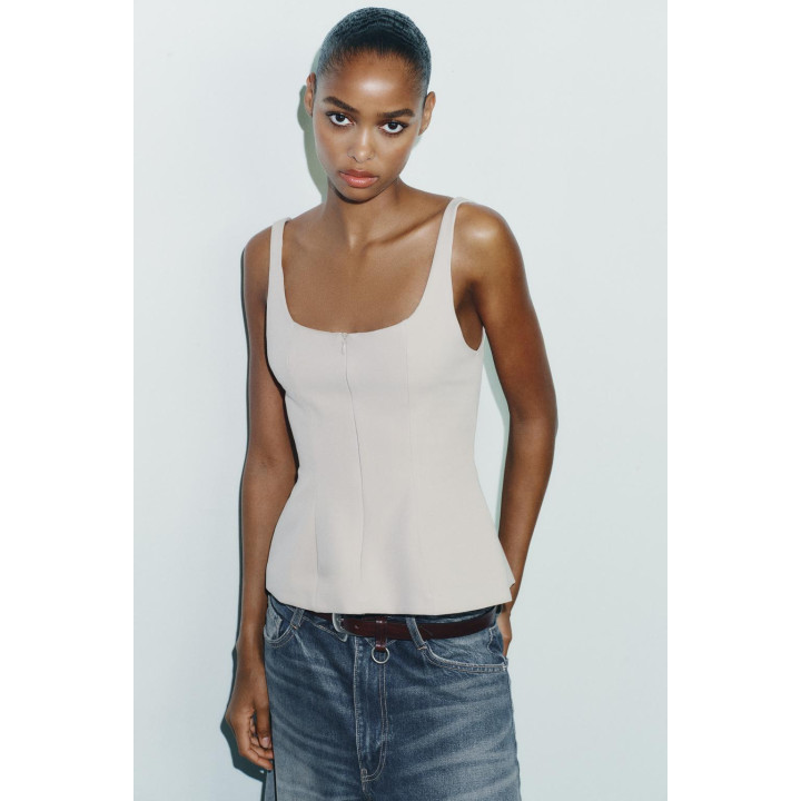 ТОП С БАСКОЙ И МОЛНИЕЙ