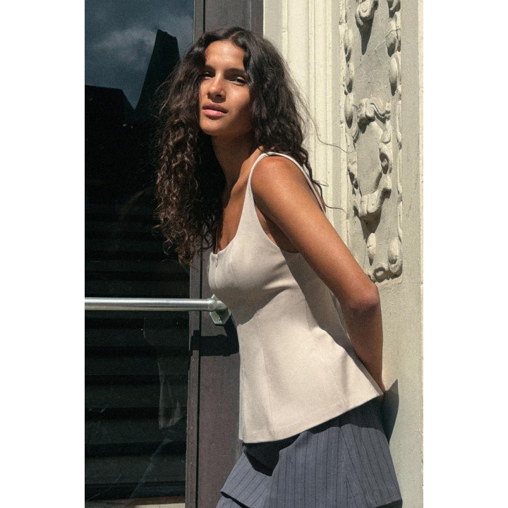 ТОП С БАСКОЙ И МОЛНИЕЙ