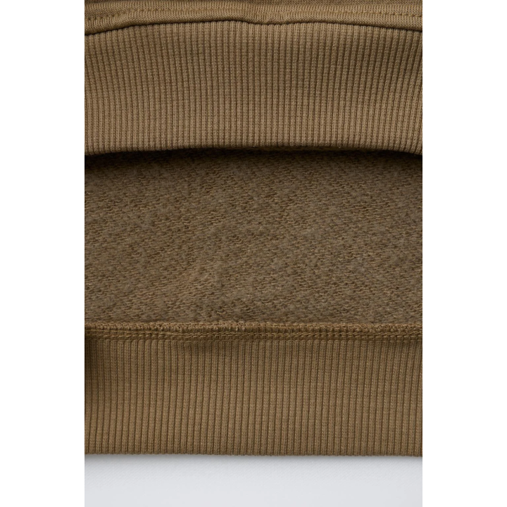 ТОЛСТОВКА В СТИЛЕ COLOR BLOCK С ЭТИКЕТКОЙ