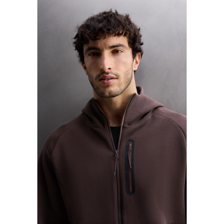 ТЕХНИЧЕСКАЯ ТОЛСТОВКА С КАПЮШОНОМ НА МОЛНИИ