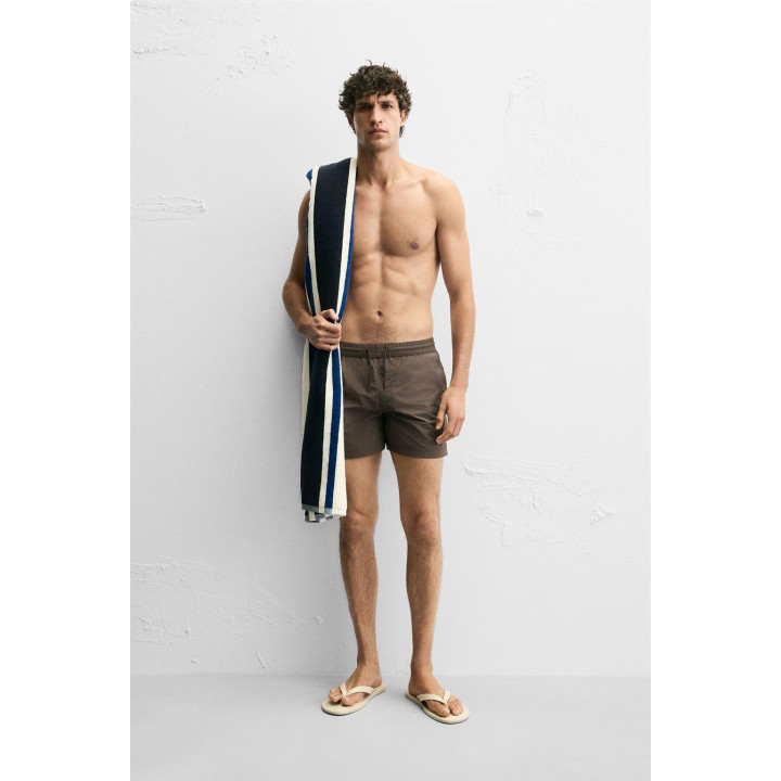 БАЗОВЫЙ КУПАЛЬНИК СРЕДНЕГО РАЗМЕРА