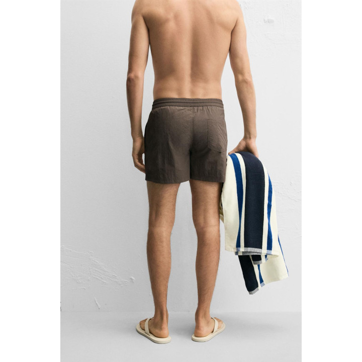 БАЗОВЫЙ КУПАЛЬНИК СРЕДНЕГО РАЗМЕРА